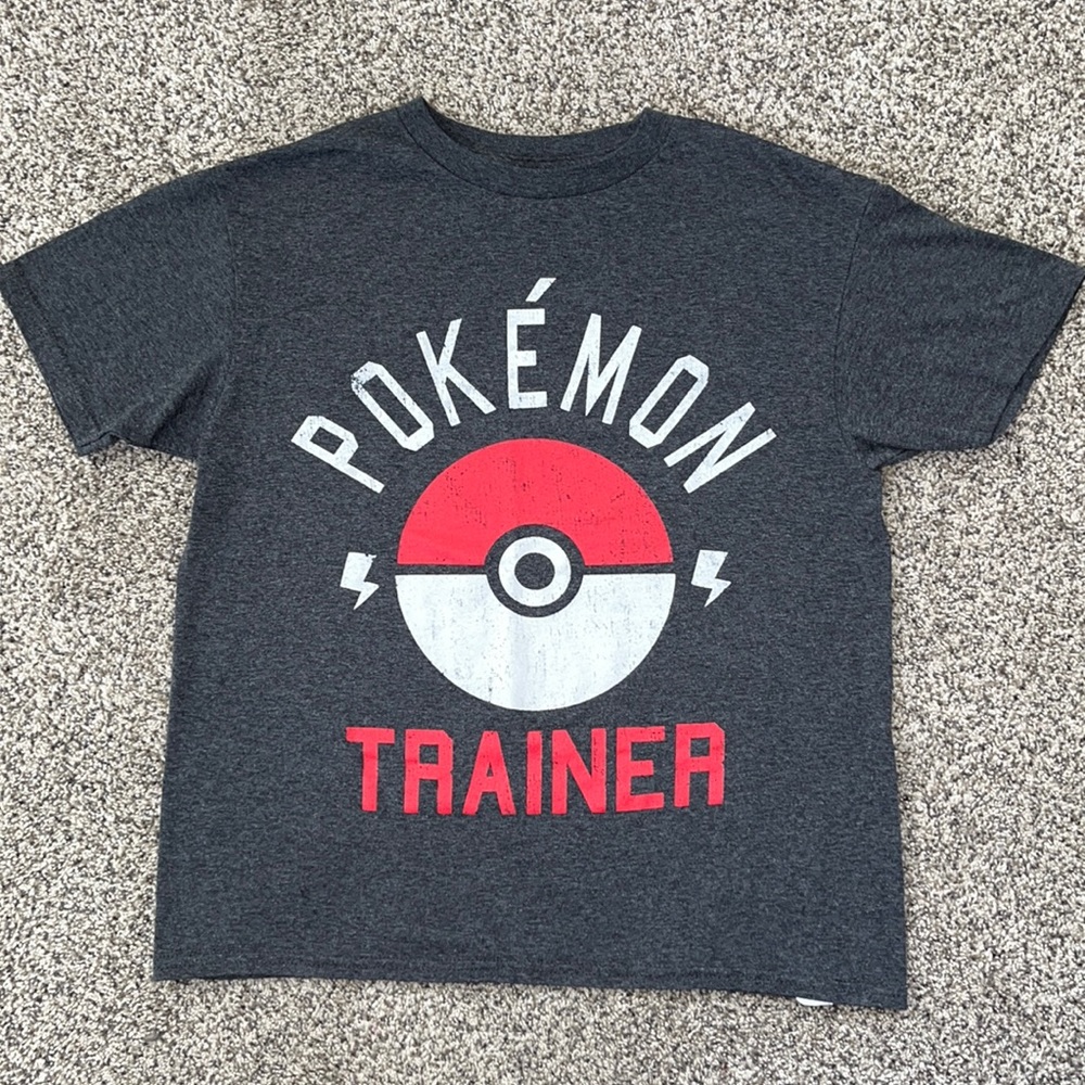Pokémon boys size XS graphic Pokémon trainer tee